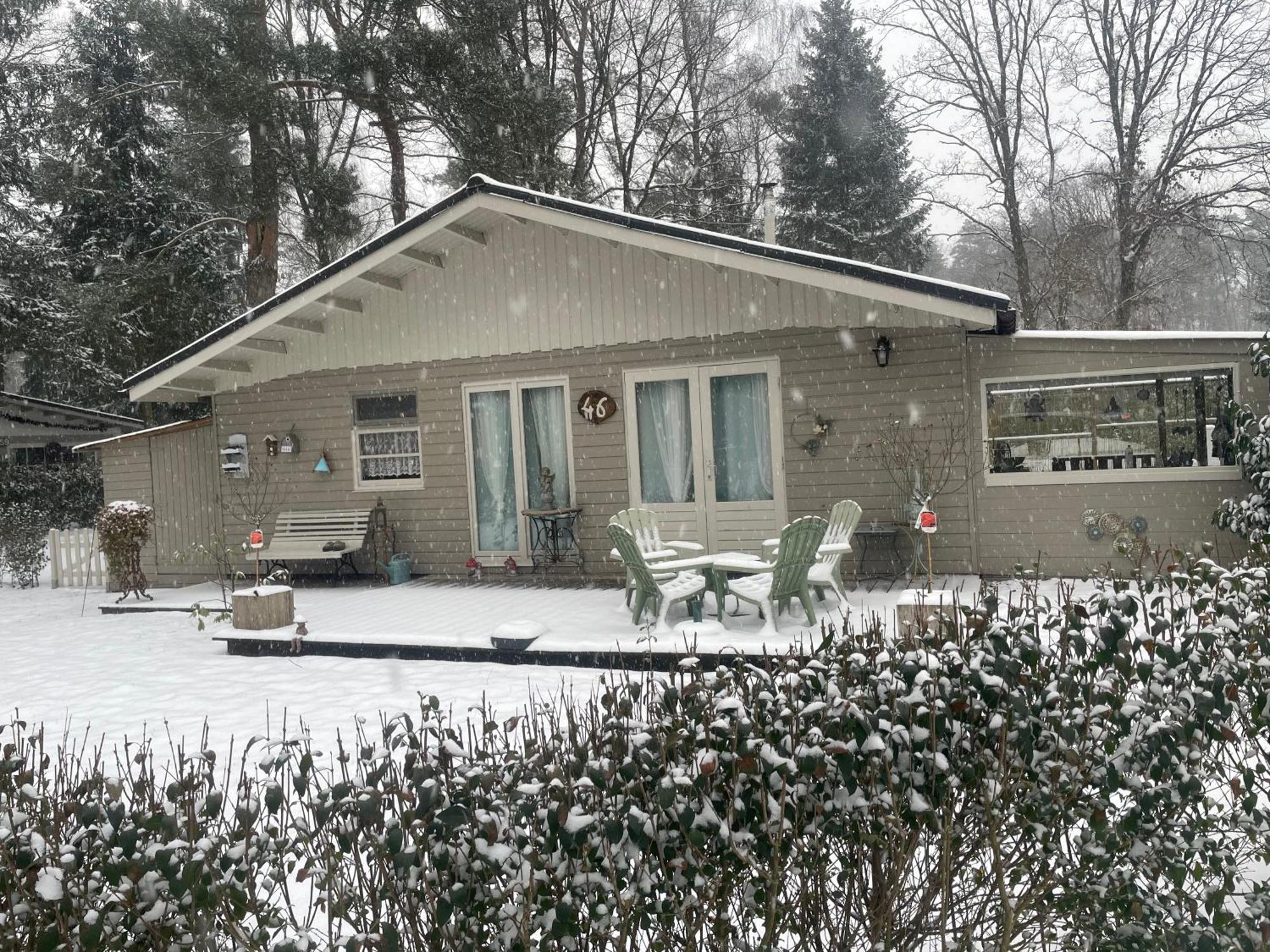 Chalet Sint-Hubertus Zutendaal Exterior foto